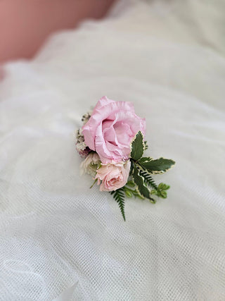 Elegance boutonniere