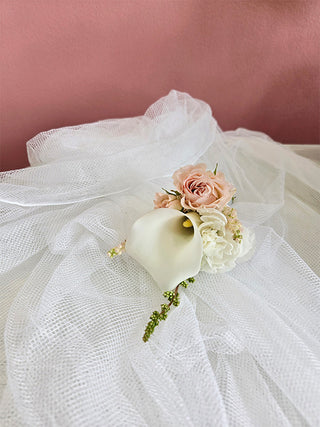 Elegance boutonniere