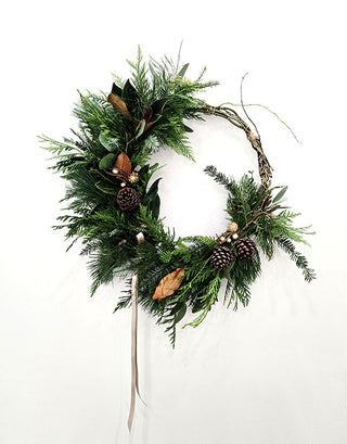 Christmas Wreath - Half Moon